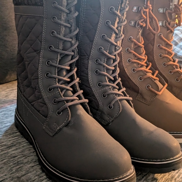 Boots - Picture 6 of 11